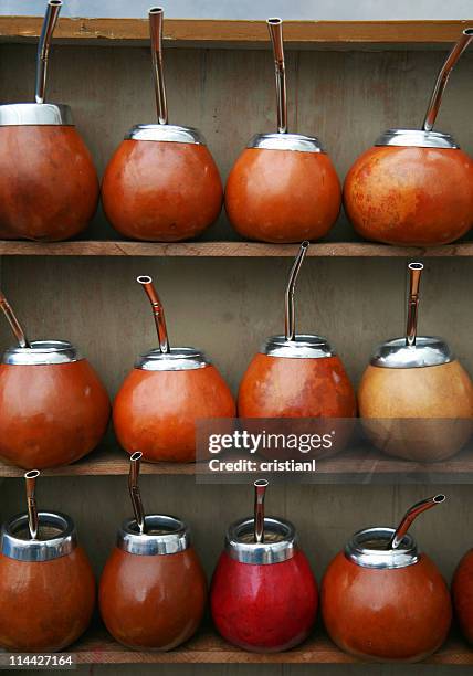 mate von argentinien - gauchos stock-fotos und bilder