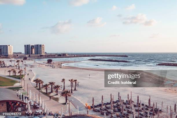 hertzliya beach - herzliya fotografías e imágenes de stock