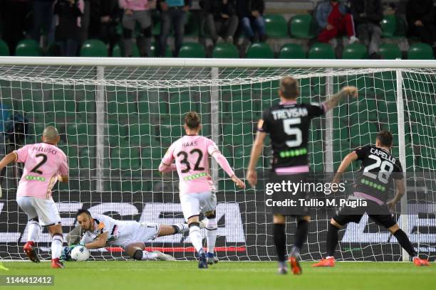 Alberto Brignoli goalkeeper of Palermo, saves a penalty during the Serie B match between US Citta di Palermo and Padova at Stadio Renzo Barbera on...
