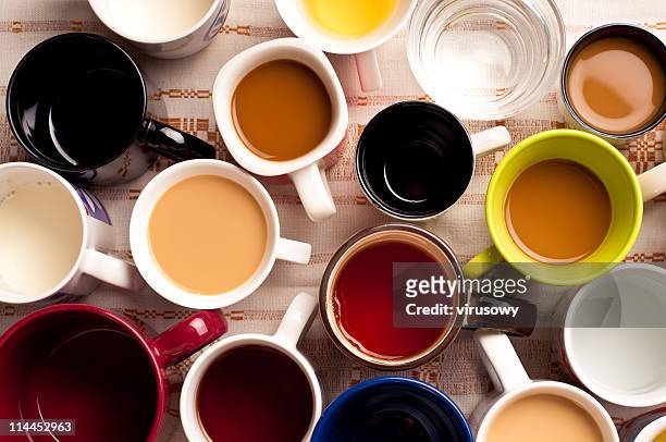 mugs with drinks - mok stockfoto's en -beelden