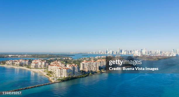 fotos e imágenes de Fisher Island - Getty Images fotos e imágenes de Fisher Island - Getty Images