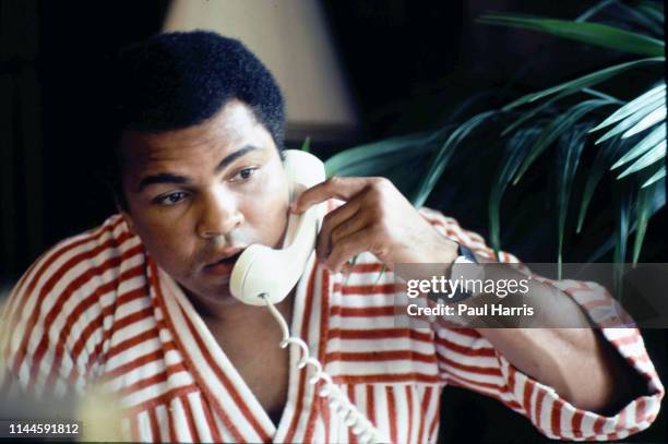 Muhammad Ali at home in Los Angeles before his last fight with Larry Holmes. August 3, 1980 Hancock Park , Los Angeles, California