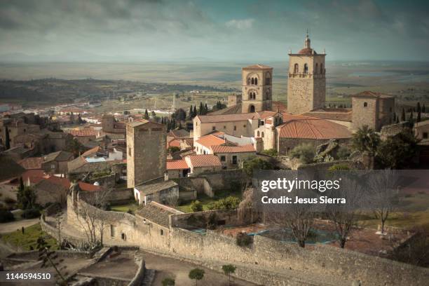 medieval village of trujillo. - extremadura stockfoto's en -beelden