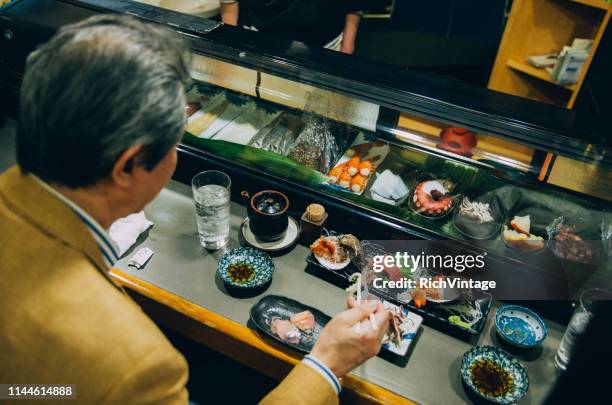 130点の寿司屋 カウンターのストックフォト Getty Images 130点の寿司屋 カウンターのストックフォト Getty Images