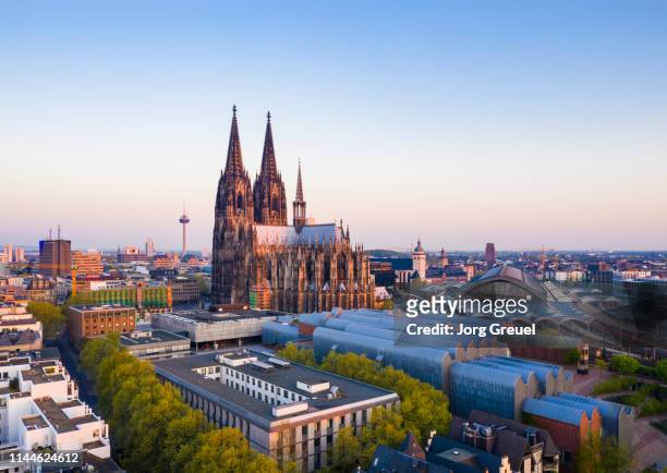 cologne cathedral at sunrise - spire stock pictures, royalty-free photos & images