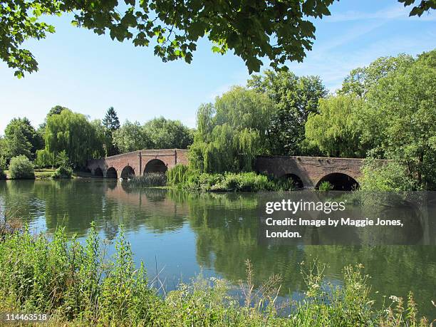 bridge near shiplake. - berkshire stock pictures, royalty-free photos & images