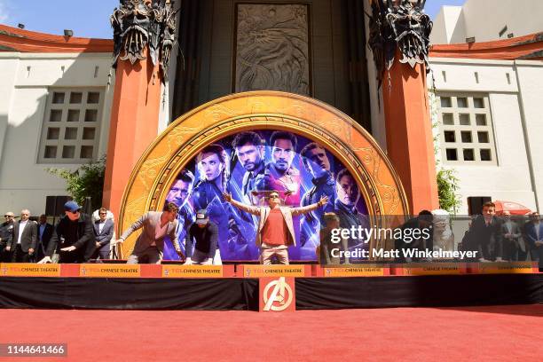 President of Marvel Studios/Producer Kevin Feige, Chris Hemsworth, Chris Evans, Robert Downey Jr., Scarlett Johansson, Mark Ruffalo, and Jeremy...