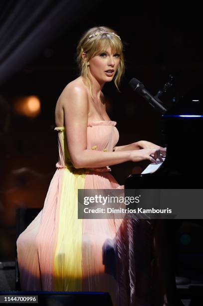 Taylor Swift performs during the TIME 100 Gala 2019 Dinner at Jazz at Lincoln Center on April 23, 2019 in New York City.