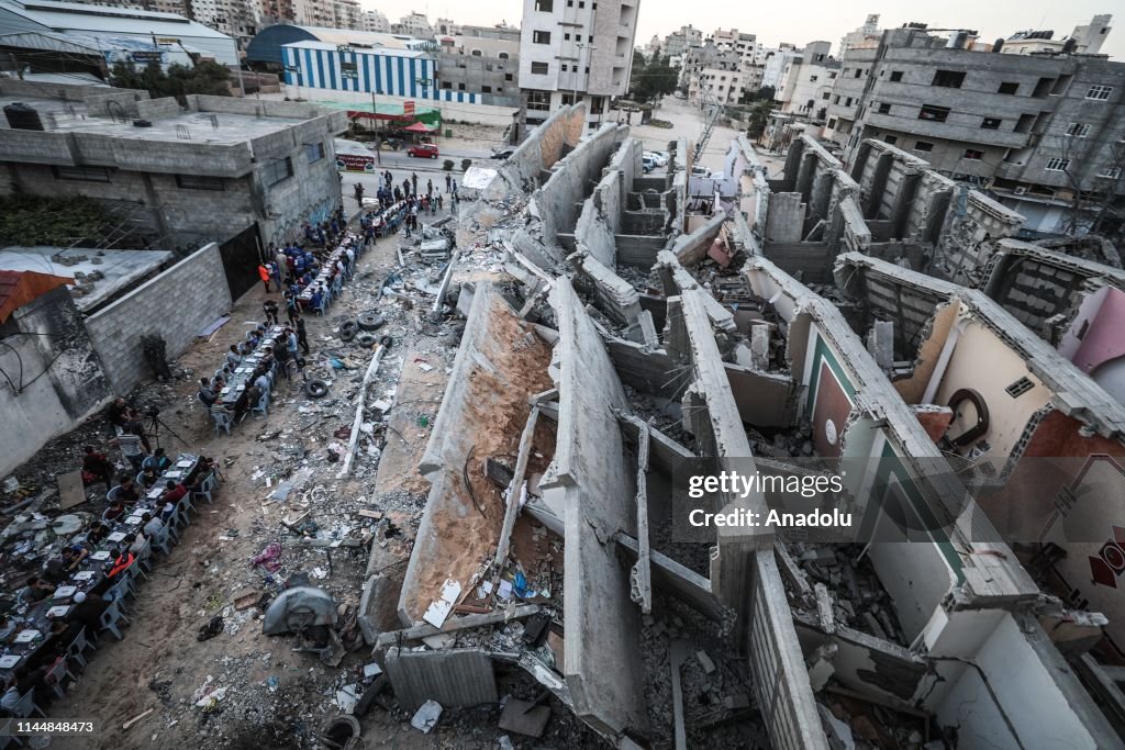 Iftar dinner amongst rubbles in Gaza