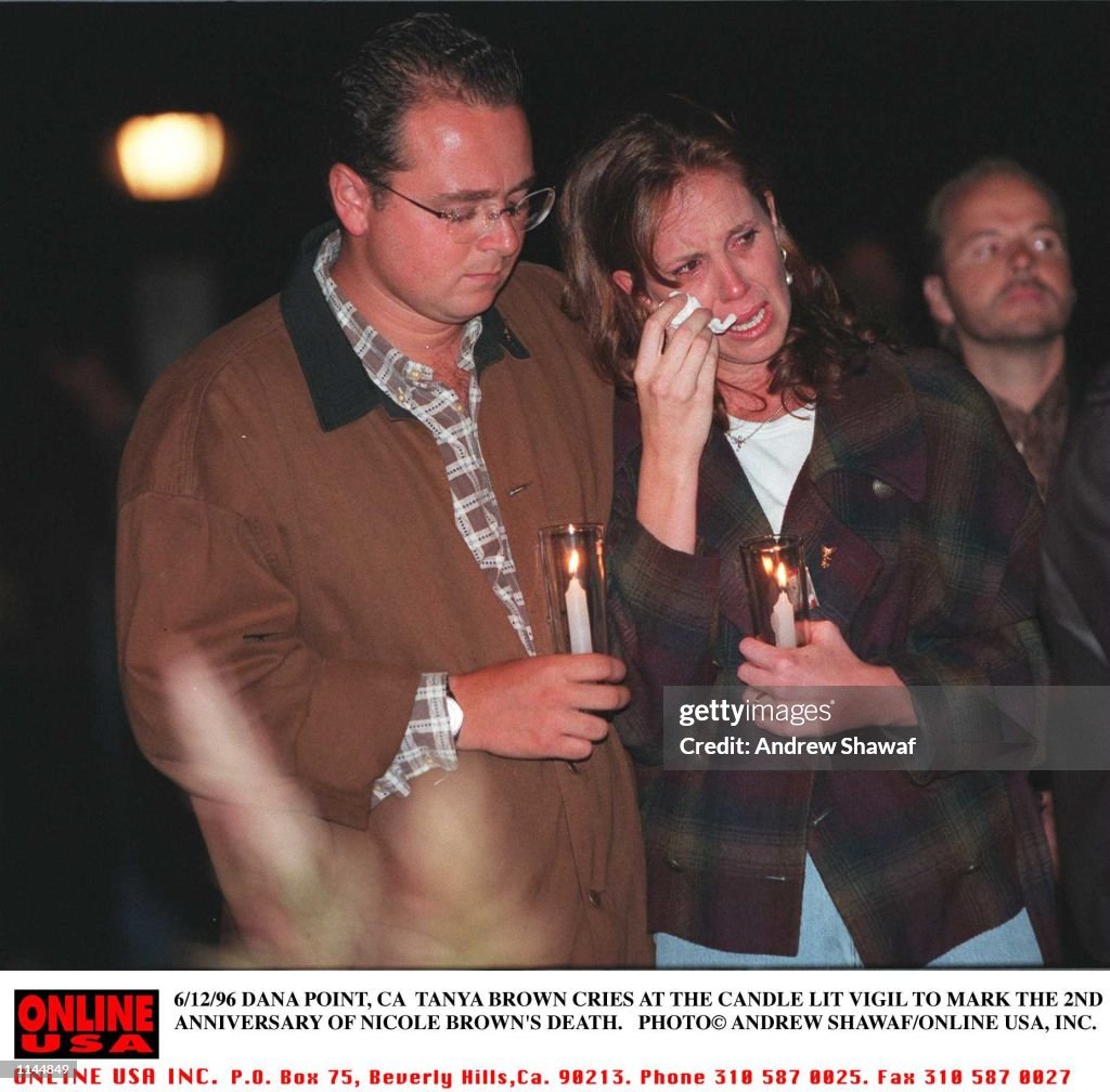 6/12/96 DANA POINT, CA TANYA BROWN AT THE CANDLE LIGHT VIGIL TO MARK THE 2ND ANNIVERSARY OF NICOLE B