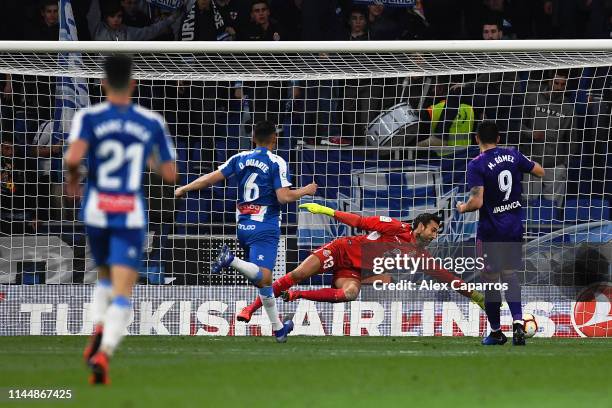 Maximiliano Gomez Gonzalez scores during the La Liga match between RCD Espanyol and RC Celta de Vigo at RCDE Stadium on April 24, 2019 in Barcelona,...