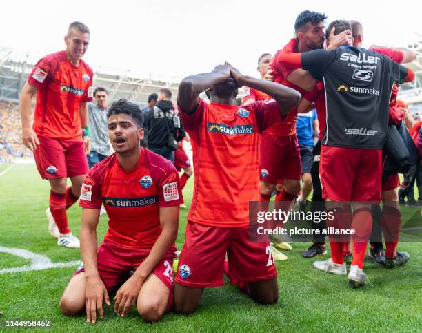 May 2019, Saxony, Dresden: Soccer: 2nd Bundesliga, Dynamo Dresden - SC Paderborn 07, 34th matchday, in the Rudolf Harbig Stadium. Paderborn Uwe...