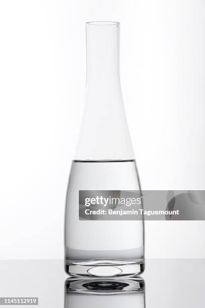 eau, boisson, carafe, récipient, verre, biberon, boire, liquide, - carafe stock pictures, royalty-free photos & images