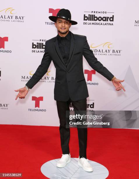 Mosart Rapper Mozart La Para Photos and Premium High Res Pictures - Getty Images