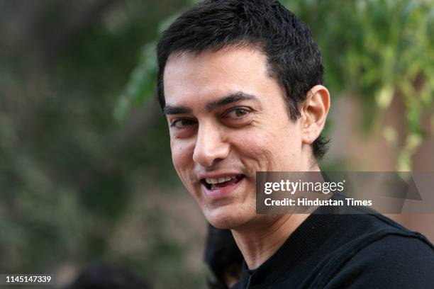 Bollywood actor Aamir Khan during the promotion of his forthcoming film 'Ghajini', on December 21, 2008 in New Delhi, India.