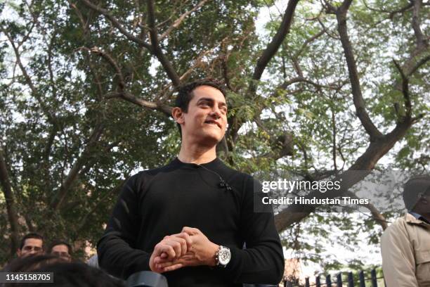 Bollywood actor Aamir Khan during the promotion of his forthcoming film 'Ghajini', on December 21, 2008 in New Delhi, India.