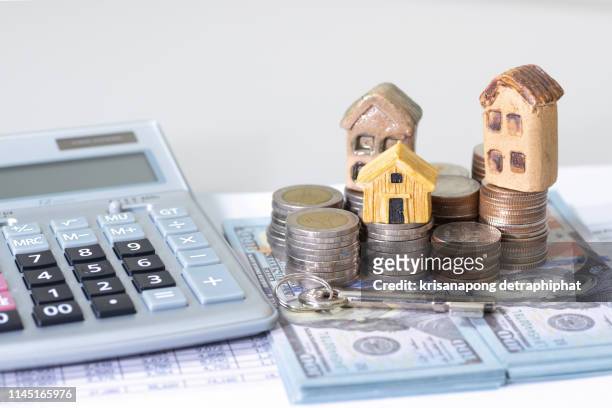 bank calculates the home loan rate - affordable housing stock pictures, royalty-free photos & images