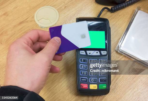 Key Swipe Pay Swipe Access Photos and Premium High Res Pictures - Getty Images