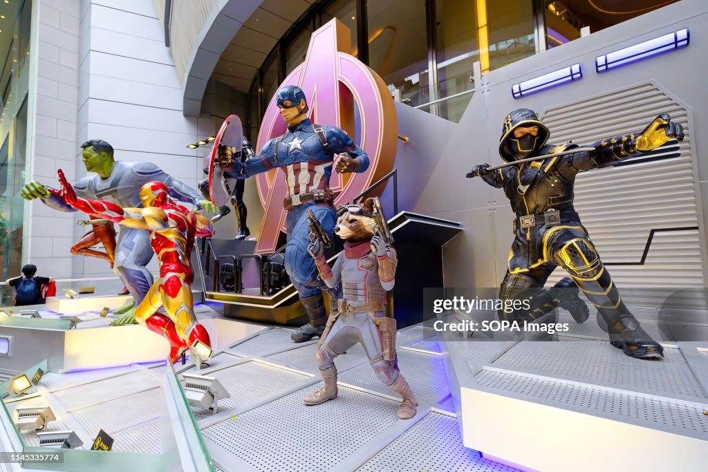 Iron man, Rocket Raccoon, Hulk, Hawkeye and Captain America...