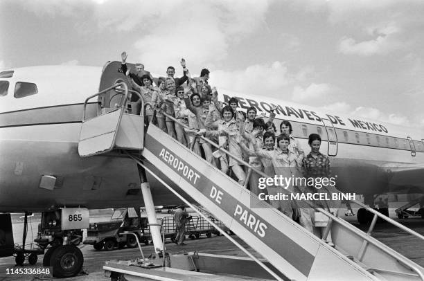 Picture taken on August 7, 1971 at Le Bourget airport, near Paris, showing the players of French women's football national team during their...