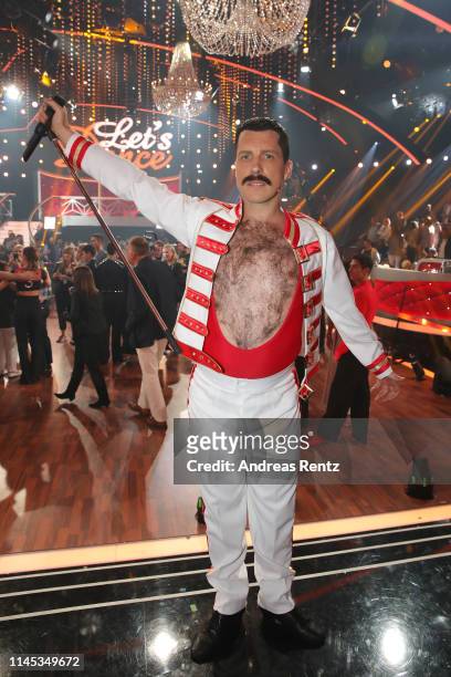 Oliver Pocher poses for a photograph during the 5th show of the 12th season of the television competition "Let's Dance" on April 26, 2019 in Cologne,...
