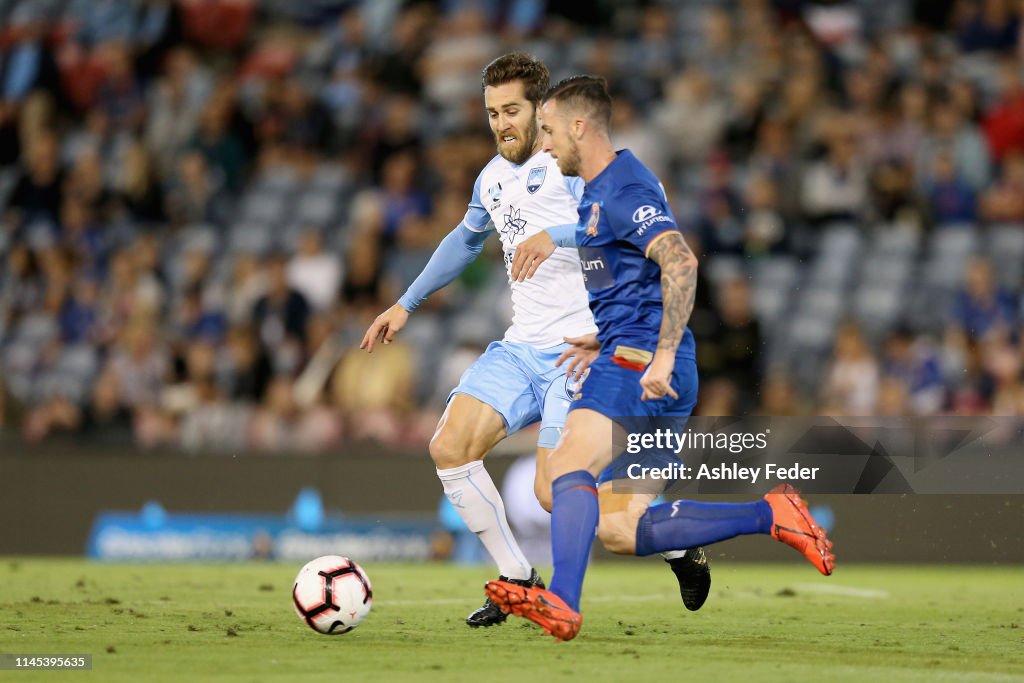 A-League Rd 27 - Newcastle v Sydney