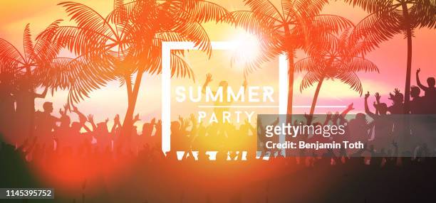stockillustraties, clipart, cartoons en iconen met summer party banner met crowd design - party beach