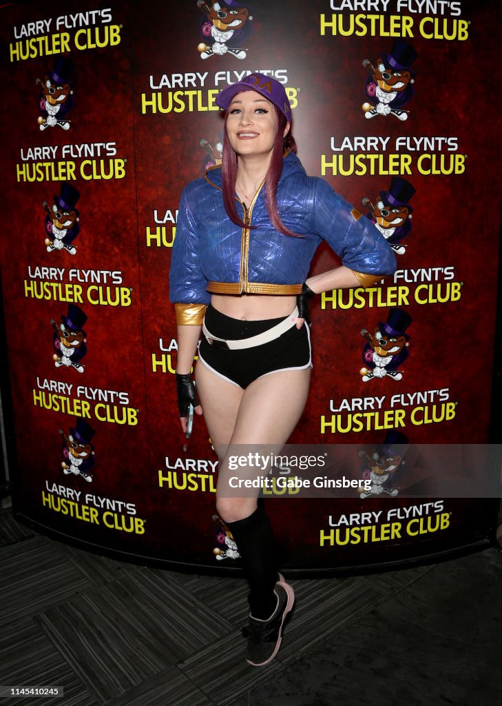 Hustler Club Las Vegas Celebrates The Gamer Convention With Playmate Holly Wolf