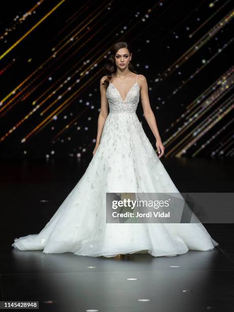 Gizele Oliveira attends Pronovias rehearsal during Valmont Barcelona Bridal Fashion Week at Fira Barcelona Montjuic on April 26, 2019 in Barcelona,...