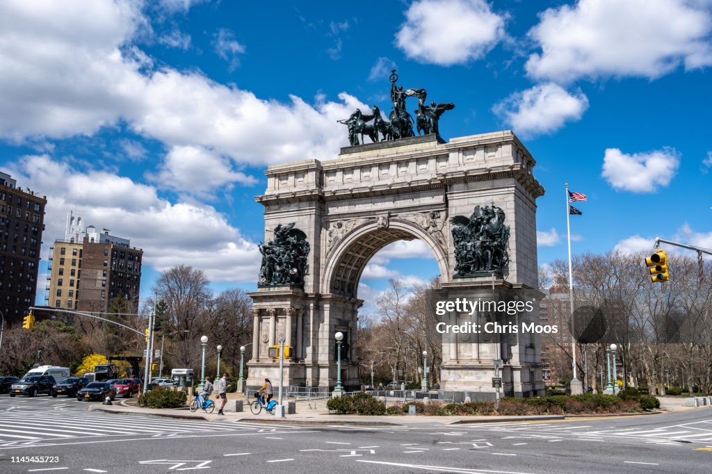 Grand Army Plaza archway in Brooklyn, New York beside Prospect PArk