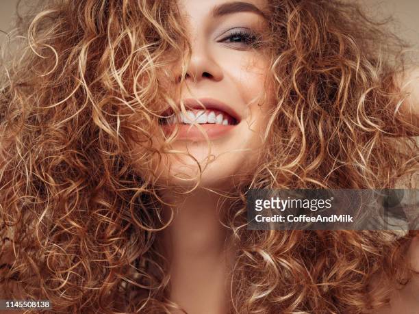 2,215 Permed Hair Photos and Premium High Res Pictures - Getty Images