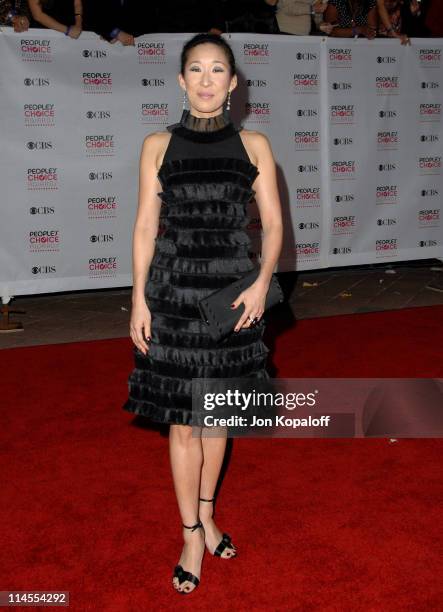 Sandra Oh during 33rd Annual People's Choice Awards - Arrivals at Shrine Auditorium in Los Angeles, California, United States.