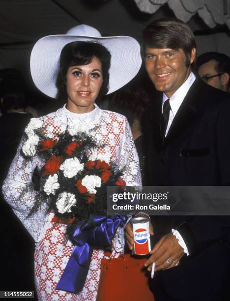 Glen Campbell and wife Billie Jean Nunley during Honor America Day at Washington, D.C. In Washington, D.C., United States.