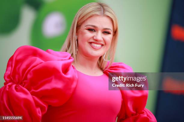 Kelly Clarkson attends STX Films World Premiere of "UglyDolls" at Regal Cinemas L.A. Live on April 27, 2019 in Los Angeles, California.