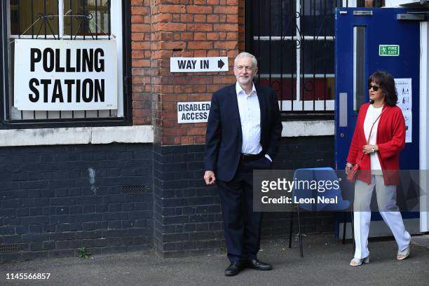 Labour leader Jeremy Corbyn and wife Laura Alvarez leave after voting in the European Elections, at a polling station at Pakeman primary school in...