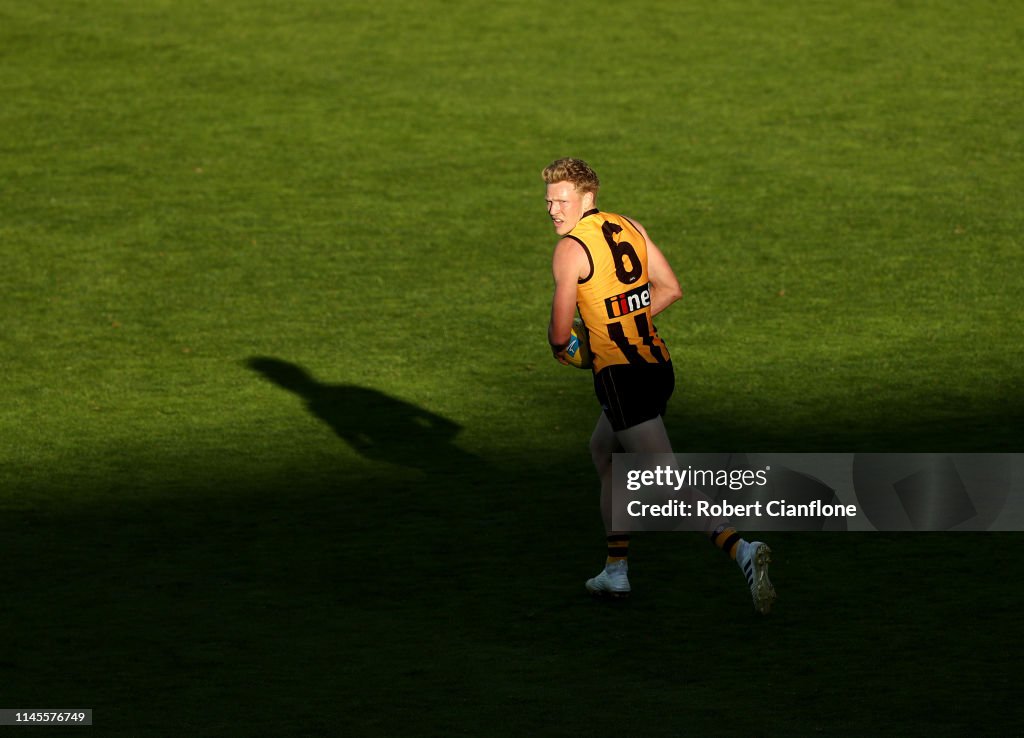 AFL Rd 6 - Hawthorn v Carlton