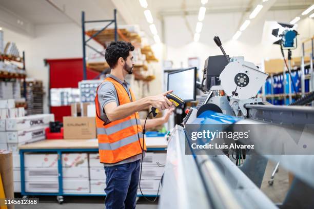 Machine Check Picture Check Scanning Machine Photos and Premium High Res Pictures - Getty Images