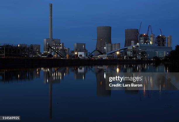 The Kraftwerk Westfallen coal-burning power plant stands illuminated on May 23, 2011 in Hamm, Germany. The plant, operated by German utilities giant...