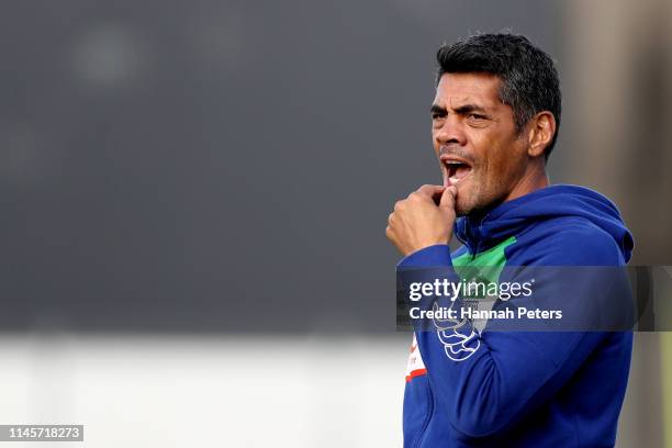 Head coach Stephen Kearney looks on during a Warriors NRL training session at Mount Smart Stadium on April 29, 2019 in Auckland, New Zealand.