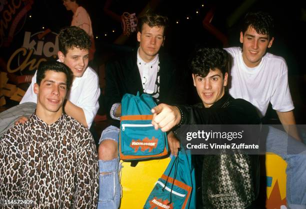 New Kids On The Block : Danny Wood, Joey McIntyre, Donnie Wahlberg, Jordan Knight and Jonathan Knightat the Nickelodeon Kids Choice Awards, June 25,...