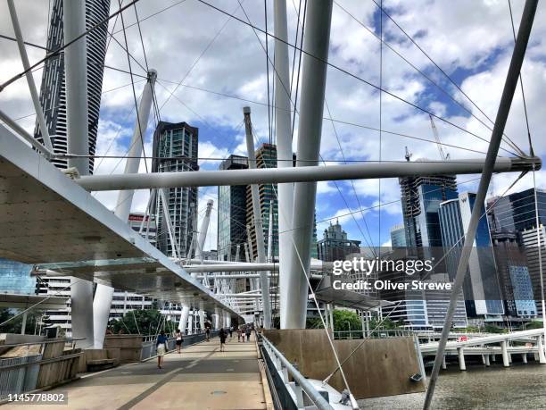 kurilpa bridge - footbridge stock pictures, royalty-free photos & images
