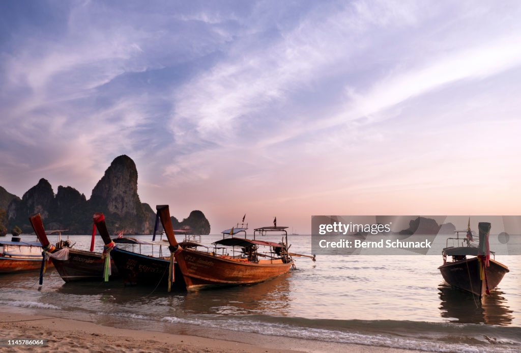 Tonsai Beach Sunset