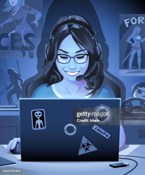 stockillustraties, clipart, cartoons en iconen met jonge vrouw spelen van video games 's nachts - nerd computer