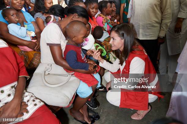 Queen Letizia of Spain visits Manica Health Center on April 29, 2019 in Maputo, Mozambique. This is Queen Letizia's fourth cooperation trip after...