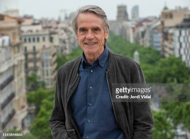 Jeremy Irons attends "Pintores Y Reyes De El Prado" photocall at Hotel Casa Fuster on April 29, 2019 in Barcelona, Spain.