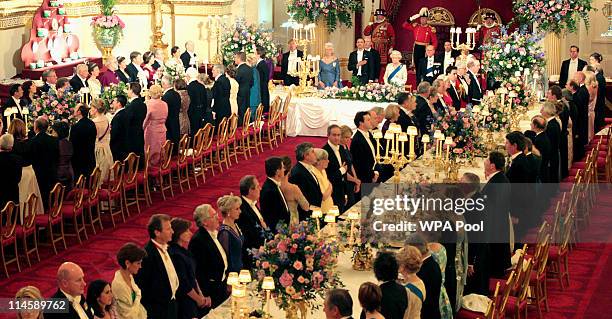 Camilla, Duchess of Cornwall, U.S. President Barack Obama, Queen Elizabeth II and Prince Philip, Duke of Edinburgh during a State Banquet in...