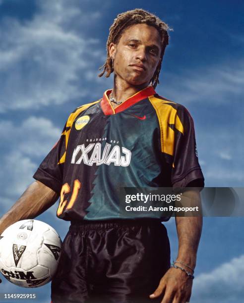 Cobi Jones Poses Photos and Premium High Res Pictures - Getty Images