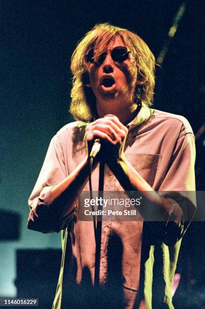 Mark Hollis of Talk Talk performs on stage at Hammersmith Odeon on May 7th, 1986 in London, England.