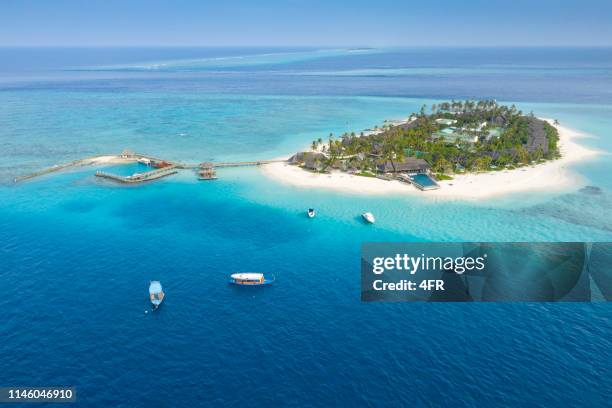 antena do atol bonito de fushifaru lhaviyani, maldives - atoll - fotografias e filmes do acervo