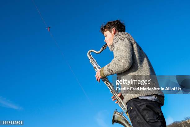 Tight Rope Playing Instruments Tightrope Buildings Photos and Premium High Res Pictures - Getty Images
